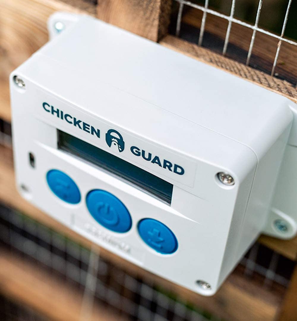  ChickenGuard ® Extreme - Sistema de Apertura Automática para Puerta de Gallineros 