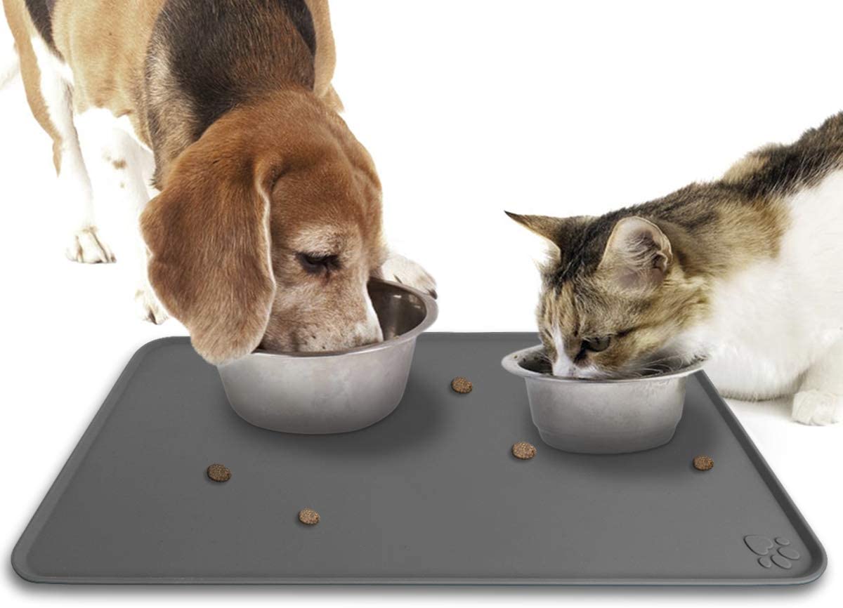  igadgitz Home Alfombra de Alimentación Mascotas Silicona 47x30cm Tapete Comer Antideslizante para Tazón Perros Gatos – Gris 