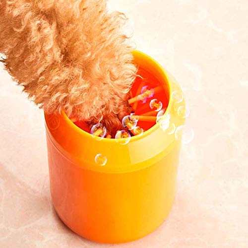 Catkoo Accesorios para Perros, Cepillo de Silicona portátil para Limpiar Patas de Gato y Perro, Limpiador de pies para Mascotas, Naranja M