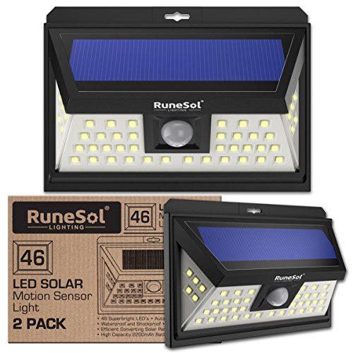 Lucas 46 LED Runesol® con sensor (Paquete De 2) | Lámpara Solar Con 46 Luces LED | Luz LED con Focos Para Iluminar Exteriores, Patios, Cercas, Jardines, Entradas | Panel De Seguridad LED | Luz Solar