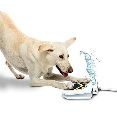 DYALYD - Fuente de agua para perros al aire libre, pedal de presión en el dispensador de agua dulce fácil activado para perros grandes y pequeños, bebida automática, manguera divisora en Y incluida