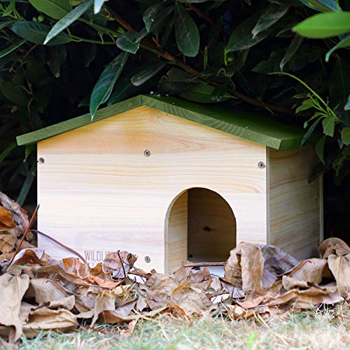 WILDLIFE FRIEND | Casa para erizos con suelo de madera y techo de sillín, para invierno, para el jardín, un refugio para erizos resistente a la intemperie durante todo el año