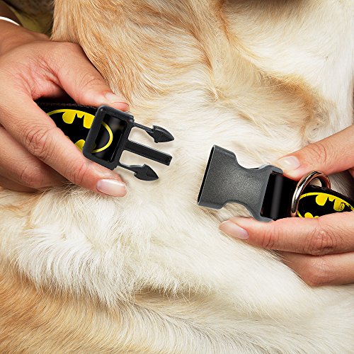 Buckle-Down Batman Shield - Collar de plástico con Cierre de Clip, Color Negro y Amarillo